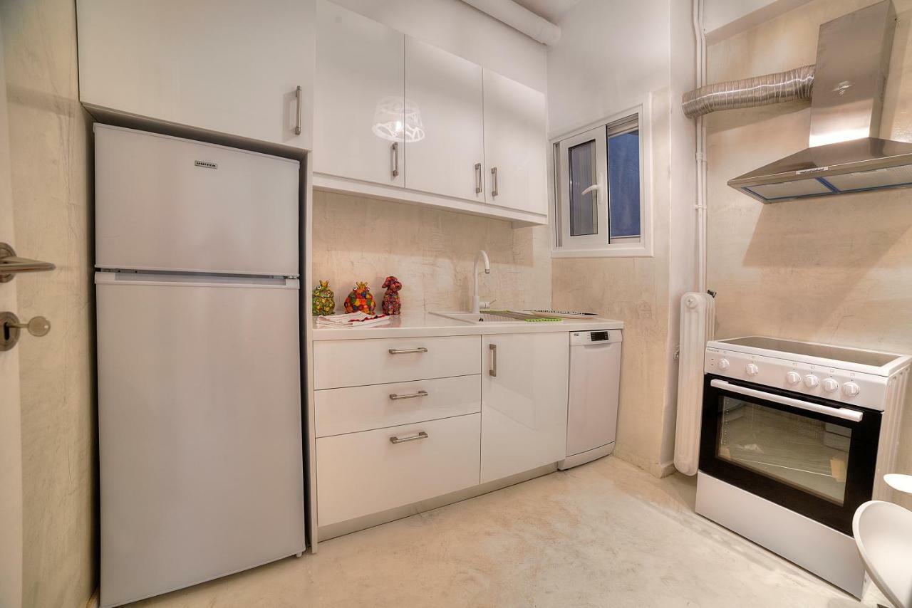 Unique Apartment In Glyfada Center Атина Екстериор снимка