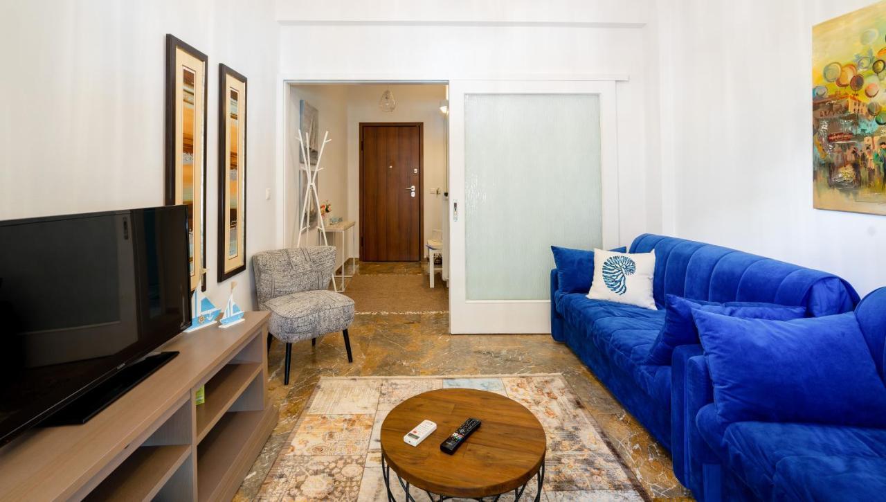 Unique Apartment In Glyfada Center Атина Екстериор снимка